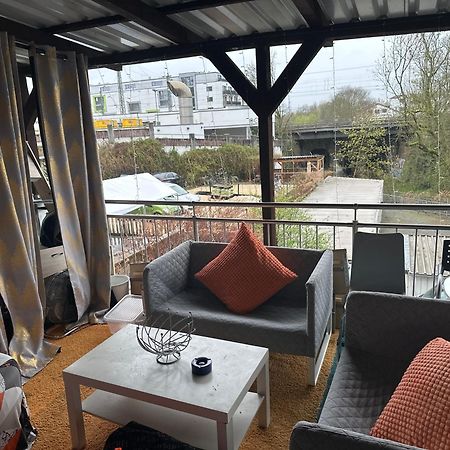 Schoenes Zimmer In Bahnhofsnaehe In Einer Wohnung Mit Grosser Terrasse Gießen Dış mekan fotoğraf