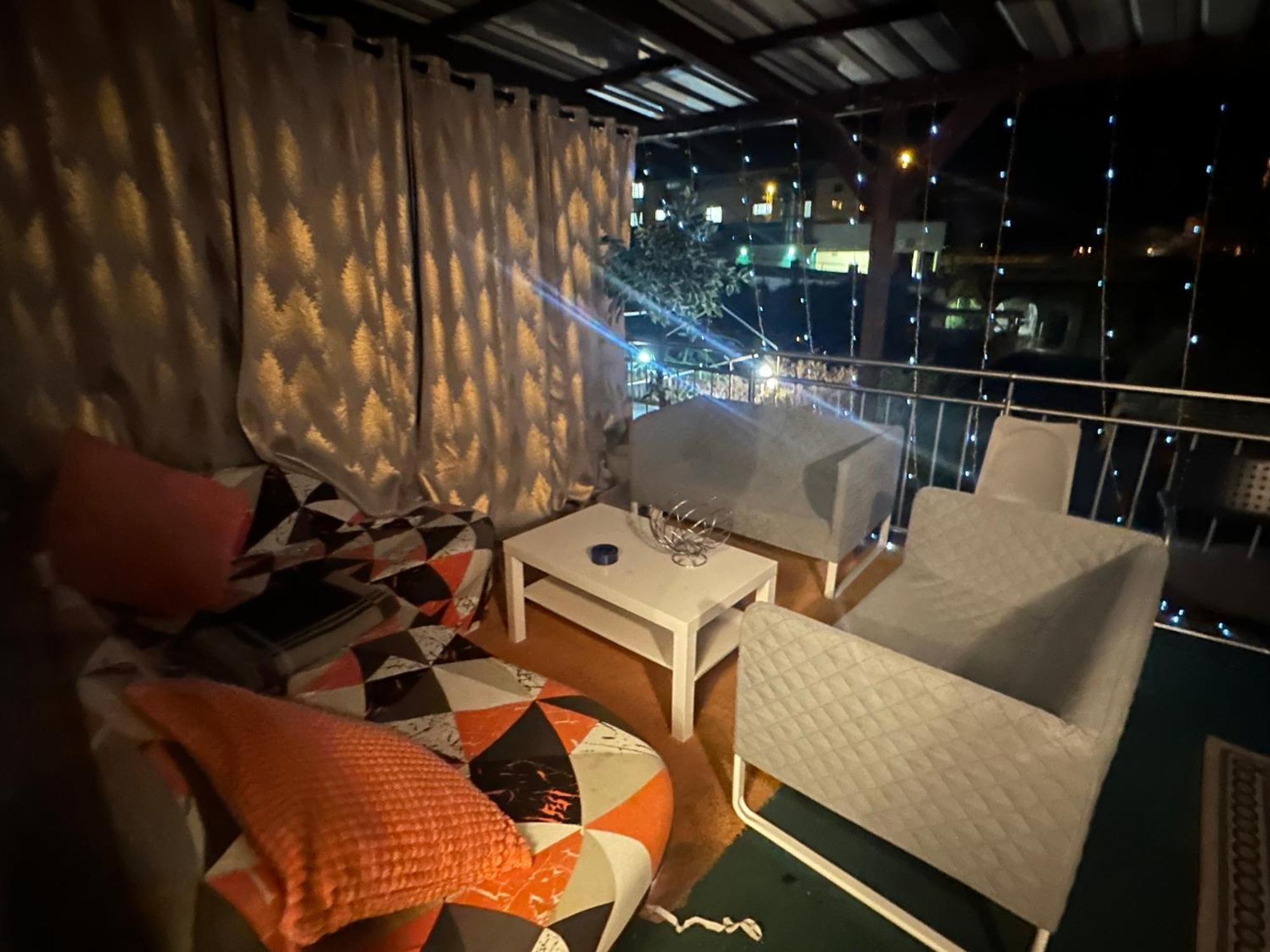 Schoenes Zimmer In Bahnhofsnaehe In Einer Wohnung Mit Grosser Terrasse Gießen Dış mekan fotoğraf